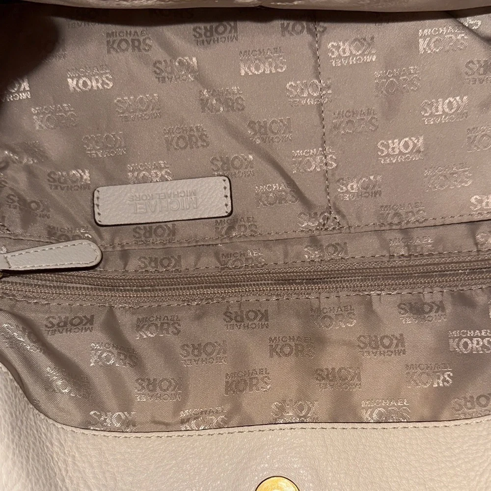 MICHAEL Michael Kors Bedford Cream and Brown Hobo Bag Gold Hardware Soft Leather